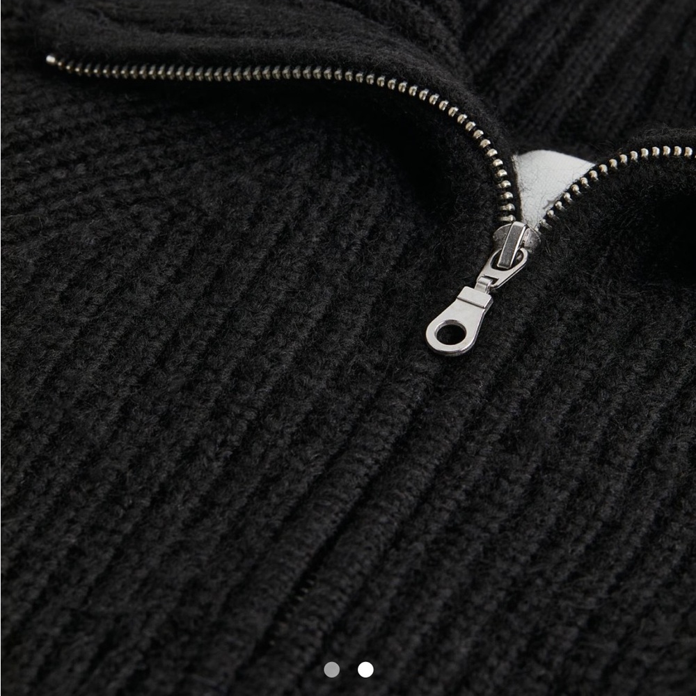 H&M Black Ribbed Sweater - Picture 2 of 4